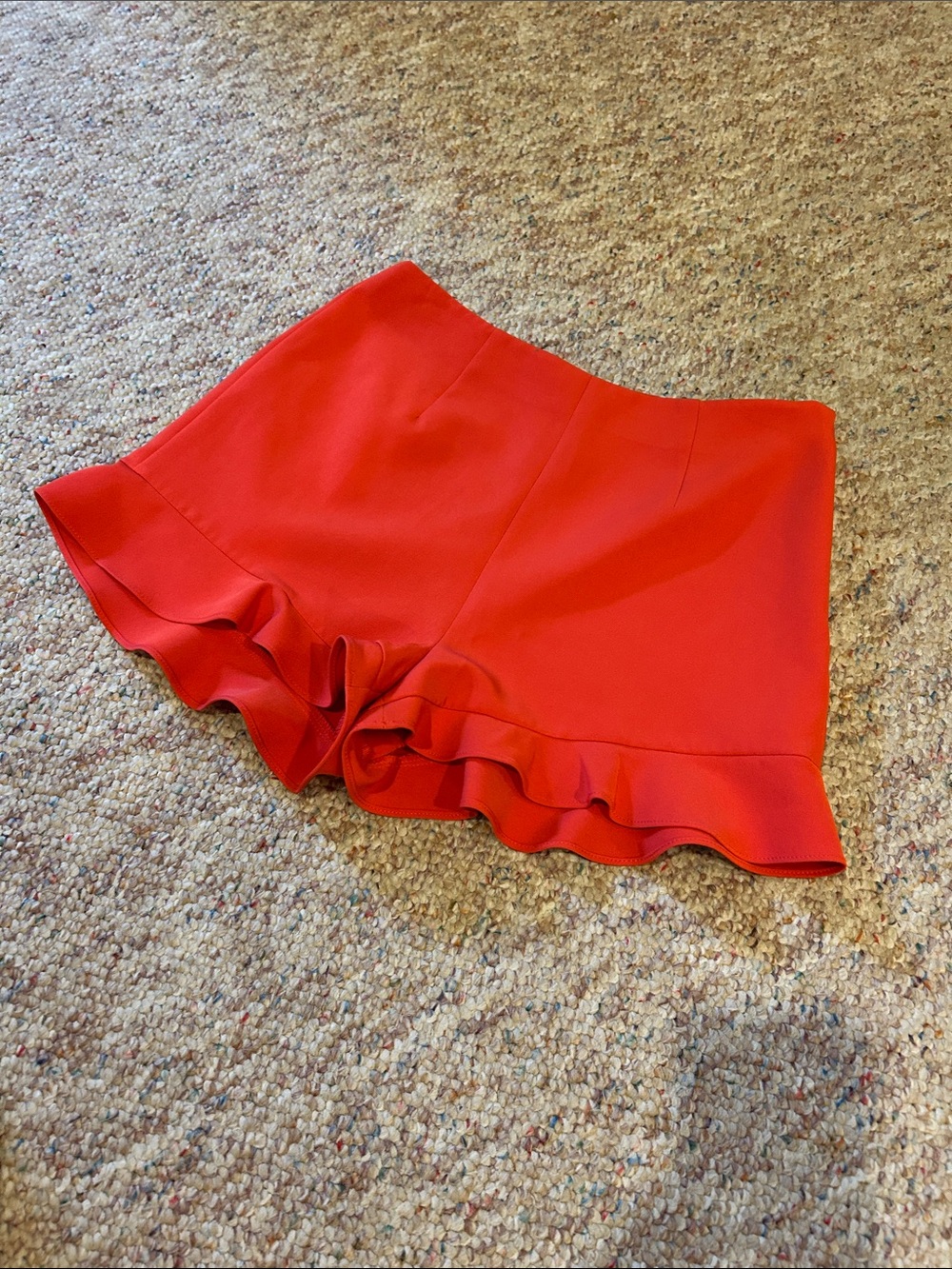 Gianni Bini Red Ruffle Hem Women’s Shorts